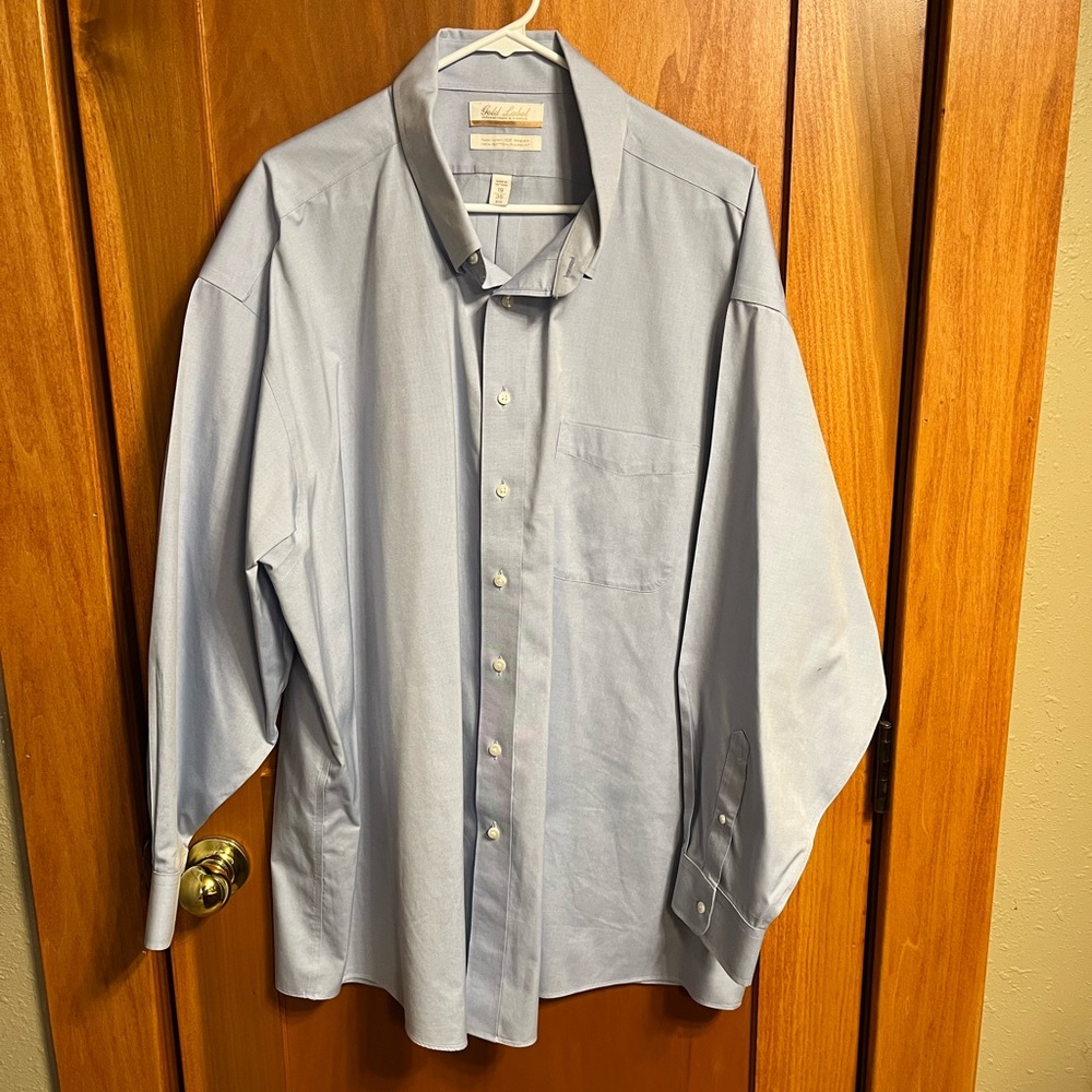 Roundtree & Yorke Gold Label Classic Light Blue Dress Shirt